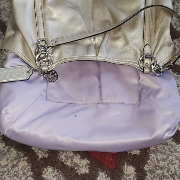 😁Metallic Gold Coach Shoulder Bag😁 - Picture 13 of 14